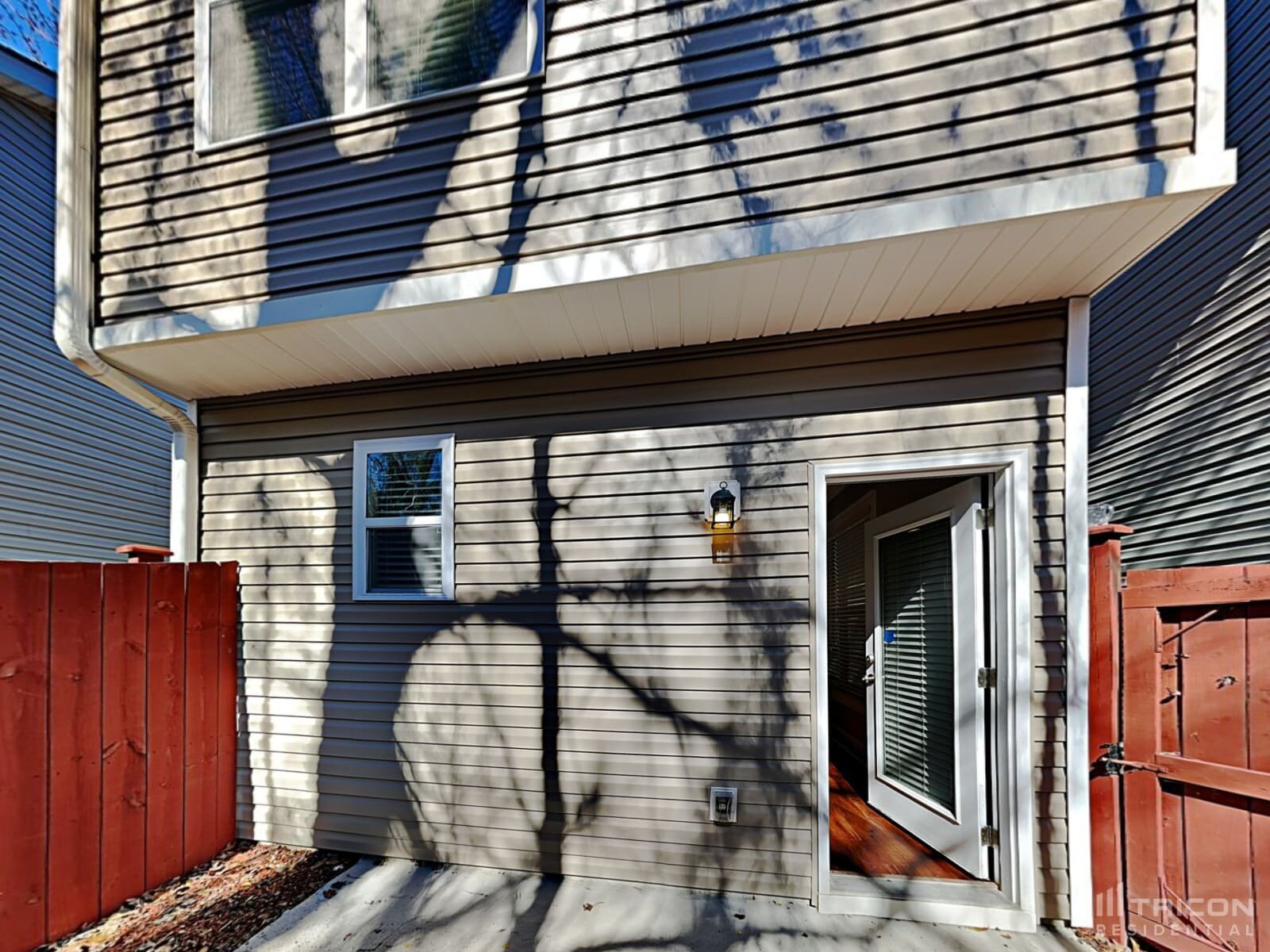 Building Photo - 141 Park Ridge Way