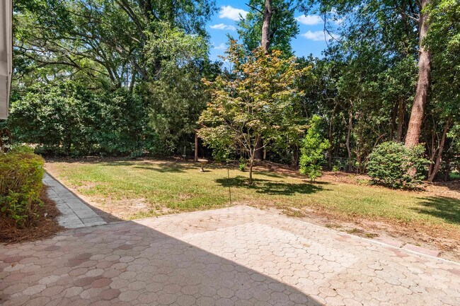 Building Photo - 3108 Briarwood Dr