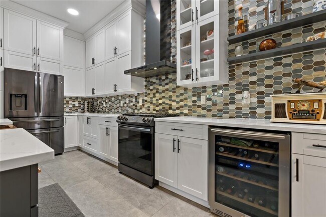Building Photo - 1246 Bass Blvd
