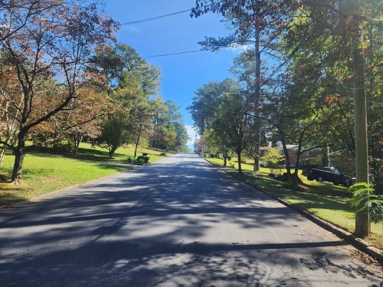 Road - 2562 Meadow Lark Dr