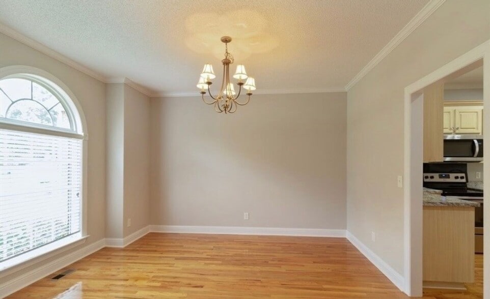 Building Photo - 224 High Ridge Ct
