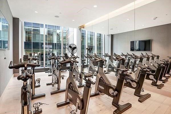 Building Photo - 1 Franklin St