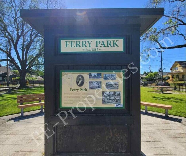 Building Photo - Central Tacoma Rambler