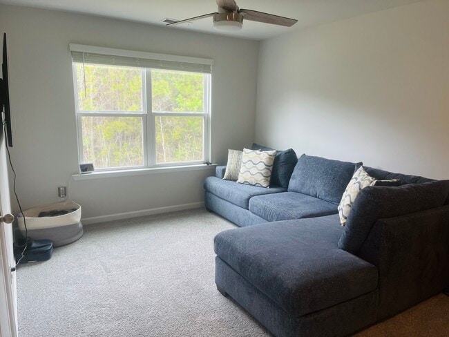 Building Photo - Eagle Creek