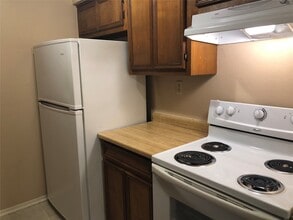 Building Photo - 1022 Wilson Rd