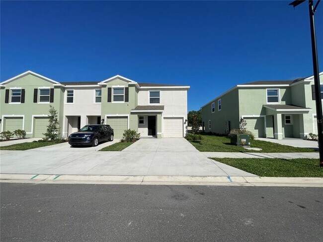 Building Photo - 11127 Crescent Deer Dr