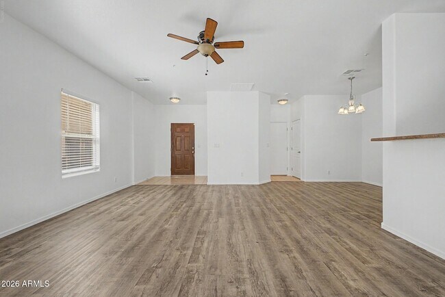 Building Photo - 8777 W Dahlia Dr