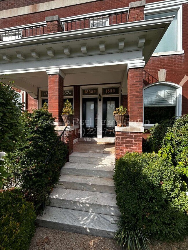 Building Photo - 1855 Russell Blvd