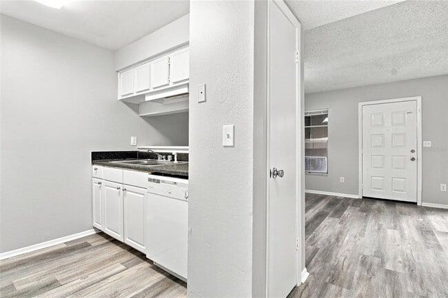 Building Photo - 4021 Tumble Wood Trl