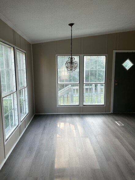 Building Photo - 914 Morgan Sellers Rd