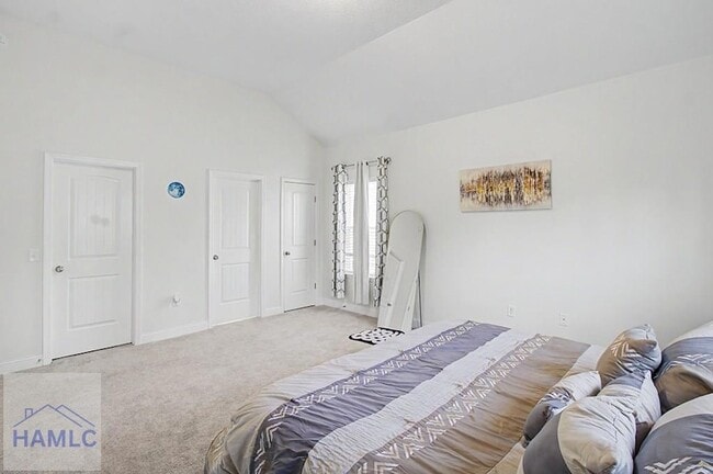 Building Photo - 99 Mcclelland Lp NE