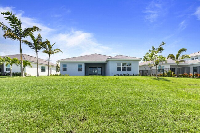 Building Photo - 5579 Liberty Ln
