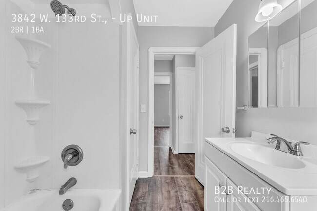 Building Photo - 3842 W 133rd St