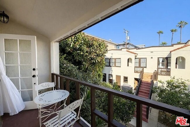 Building Photo - 837 5th St