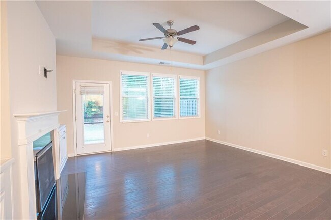 Building Photo - 2420 Boxwalking Ct