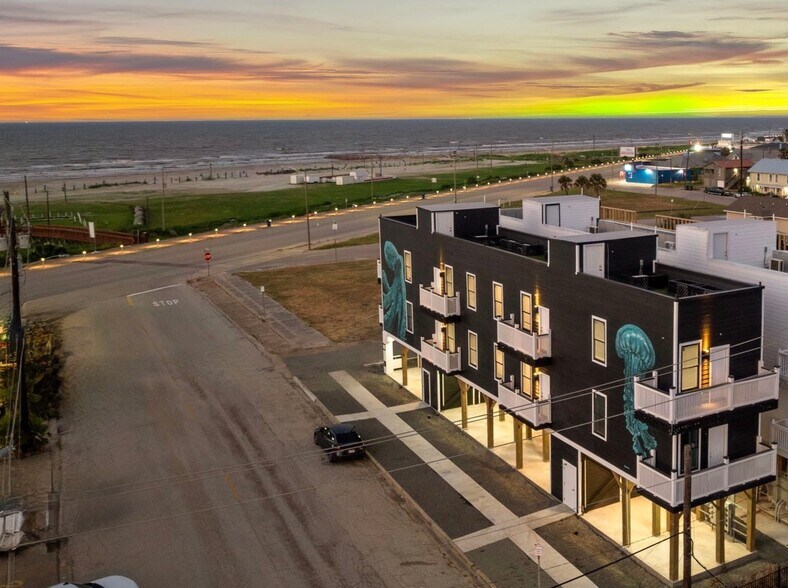 Primary Photo - Oceanfront Lofts
