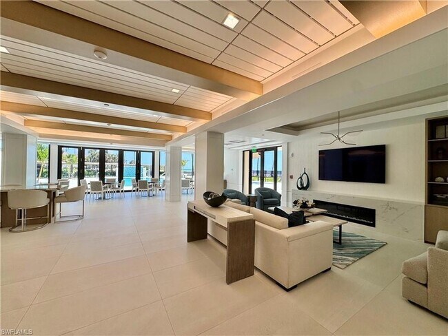 Building Photo - 4001 Gulf Shore Blvd N