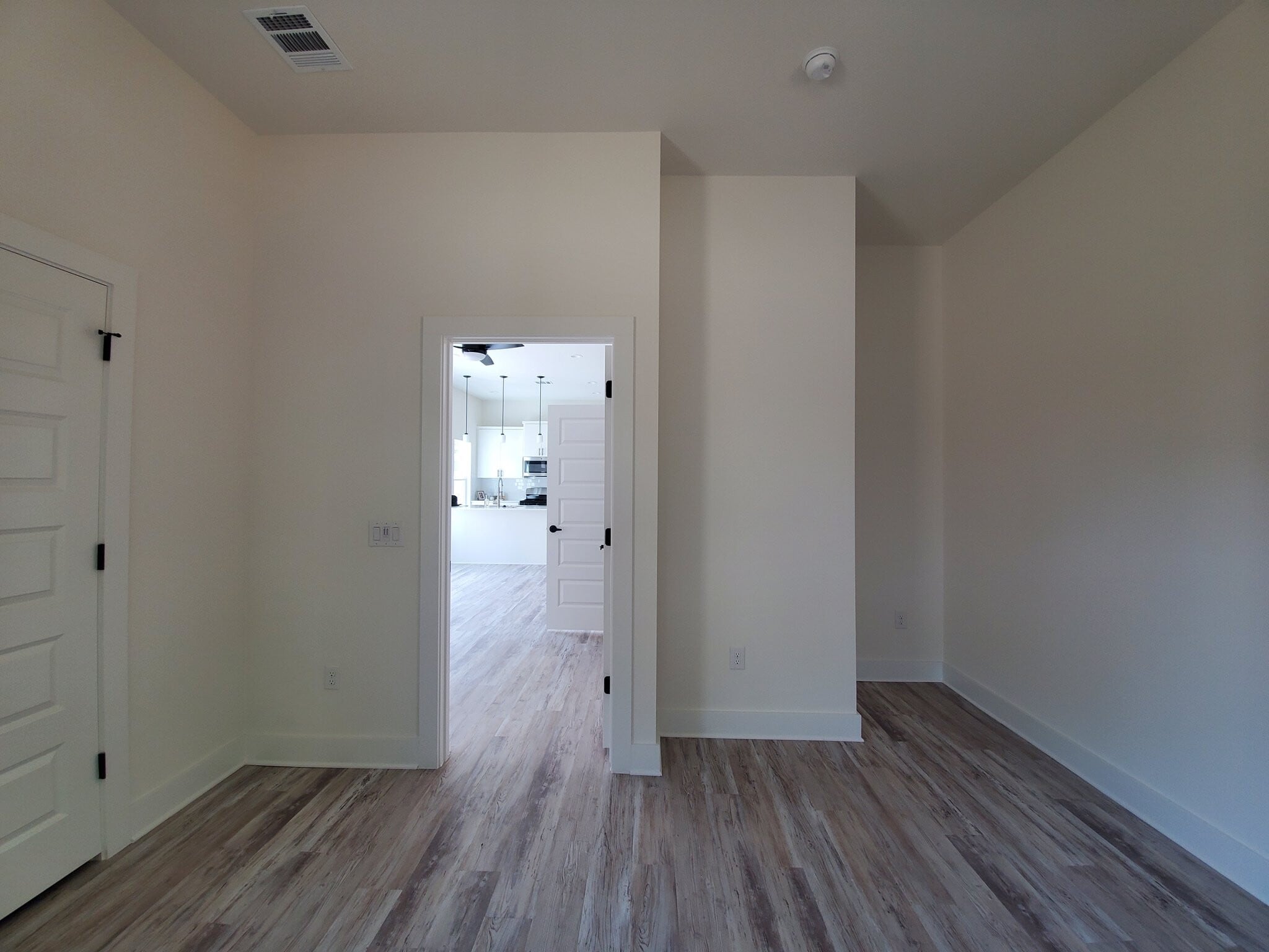 Building Photo - 6016 Fairway St