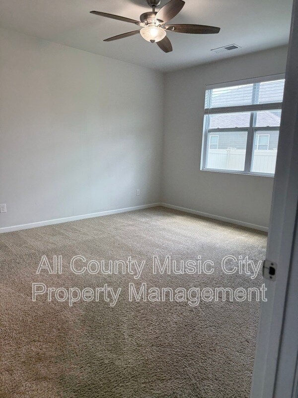 Building Photo - 337 Tessa Grace Wy