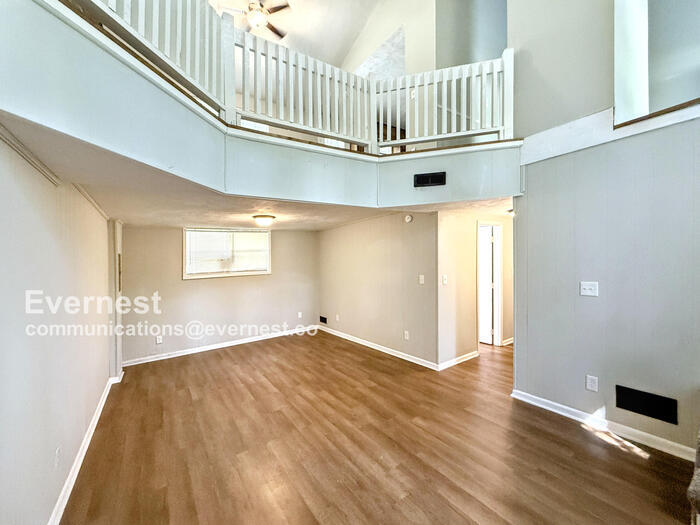 Building Photo - 5970 Dewey Heights Rd