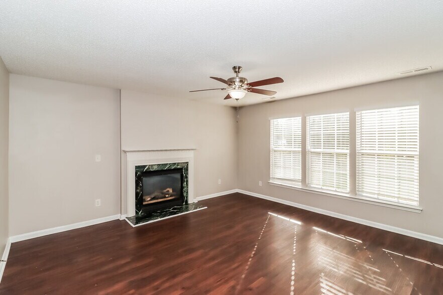 Building Photo - 5870 Brookstone Dr NW