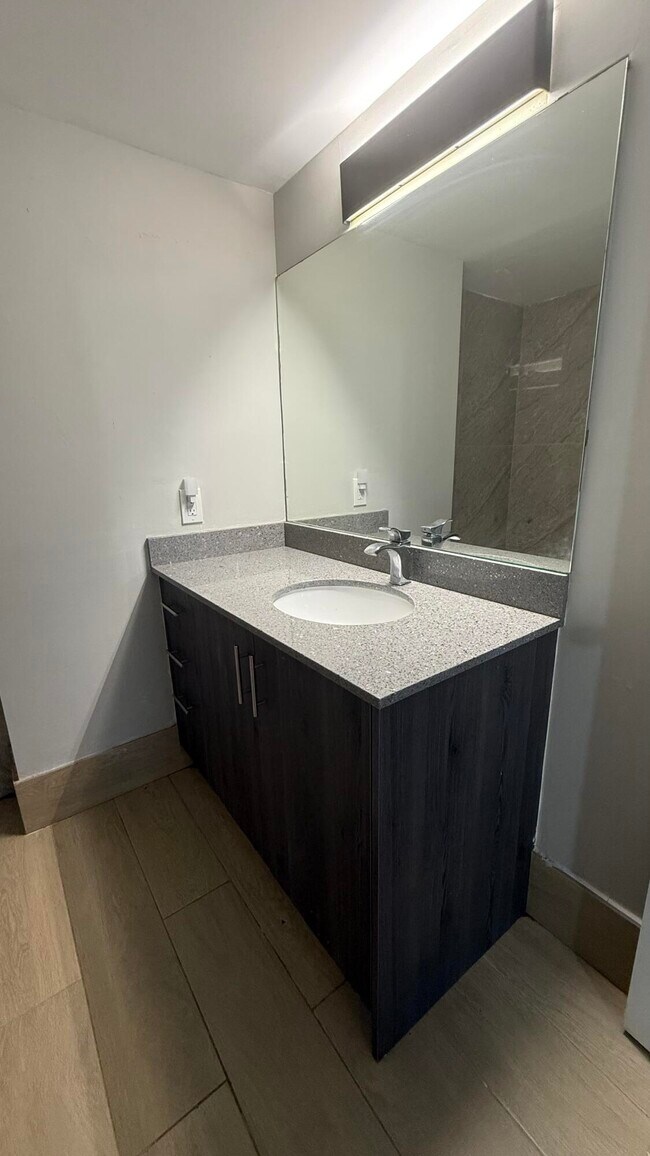 Building Photo - 4837 Arjaro Dr