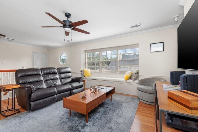 Building Photo - 22007 Crossbrook Dr