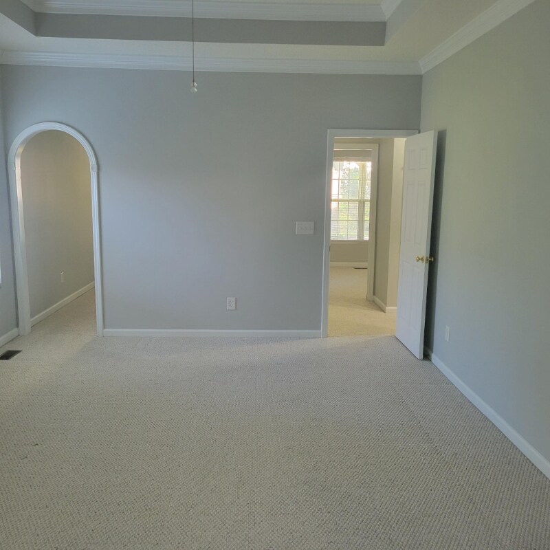 Building Photo - 710 Latta Cir
