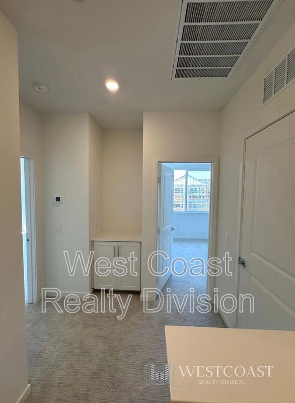 Building Photo - 5954 Catskills Ct