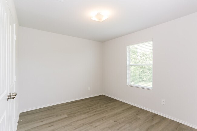 Building Photo - 2623 Bouvardia Wy