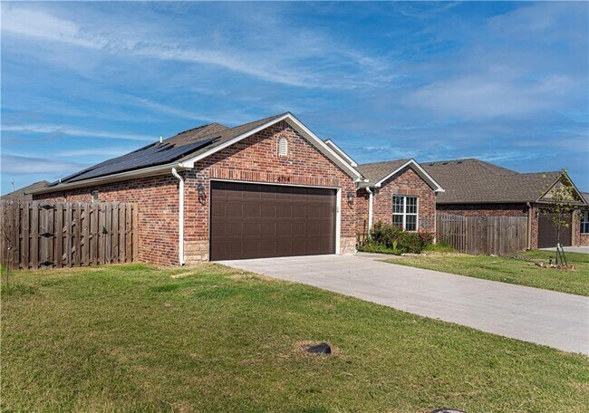 Building Photo - 6704 SW Pilgrim Rd