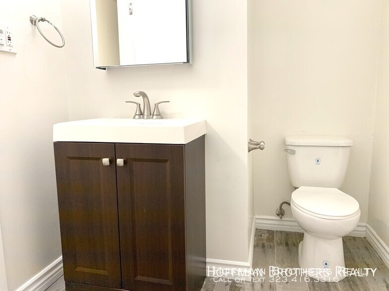 Building Photo - 1136 N Ogden Dr