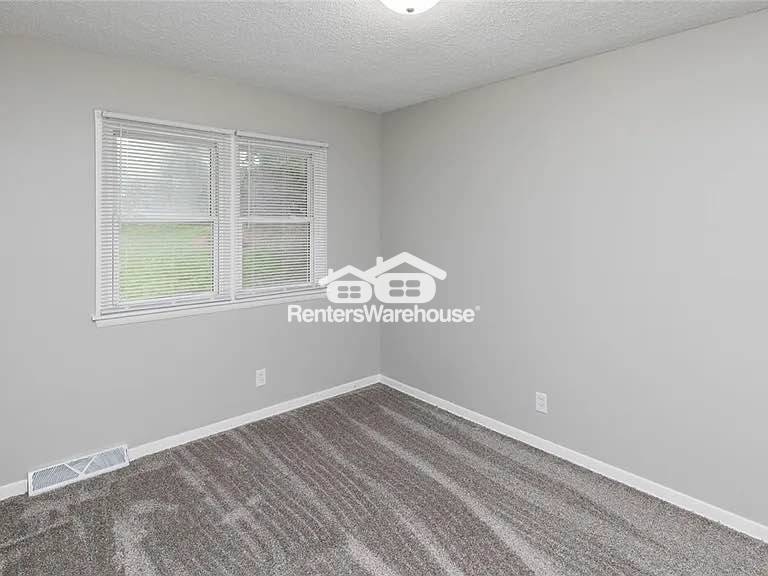 Building Photo - 2418 Boston Ave