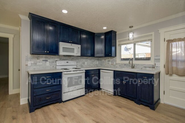 Building Photo - 1204 Baker St