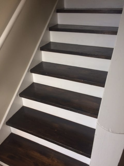 Hardwood staircae - 695 A1A North