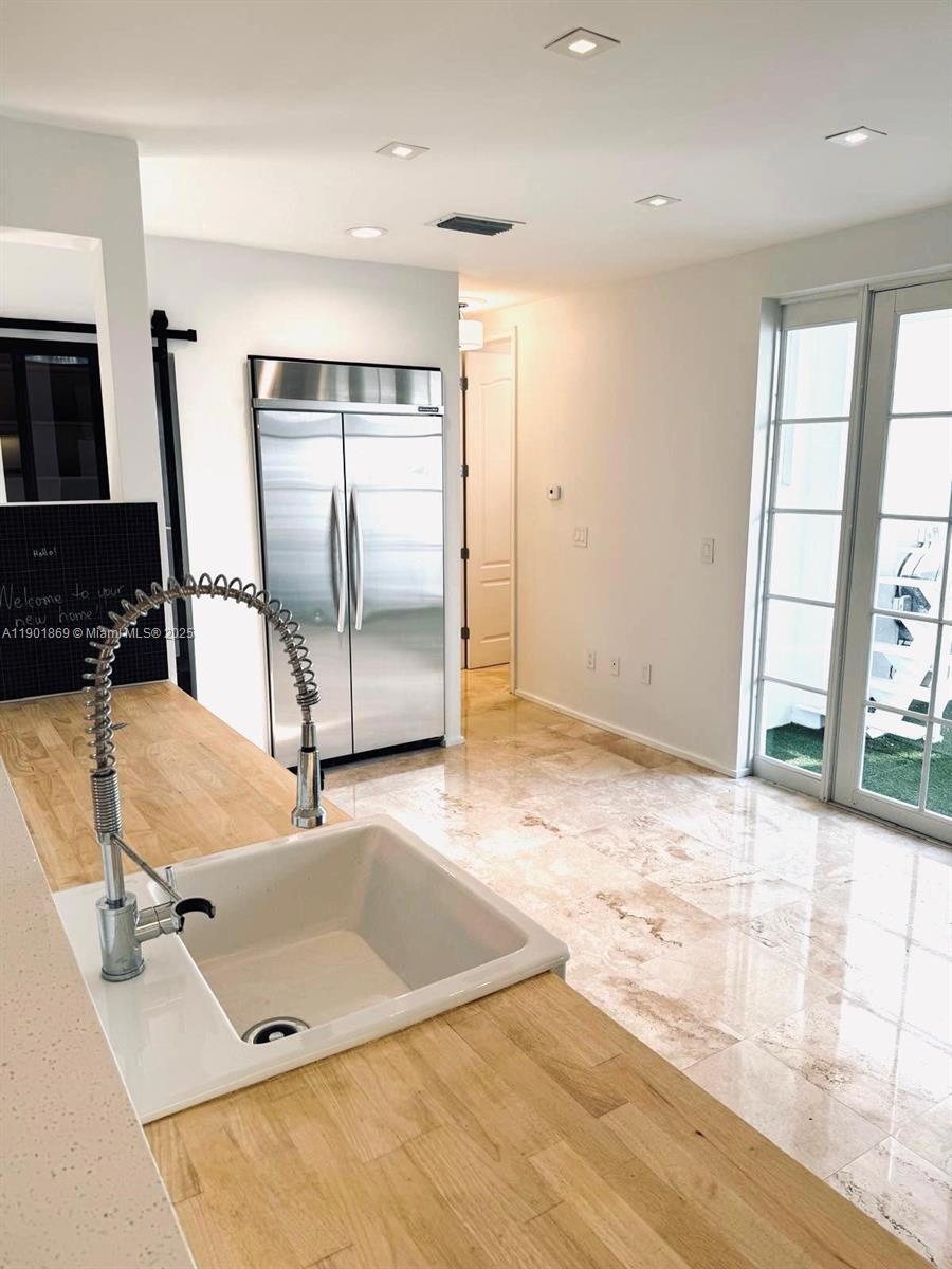 Building Photo - 7765 SW 54th Ct