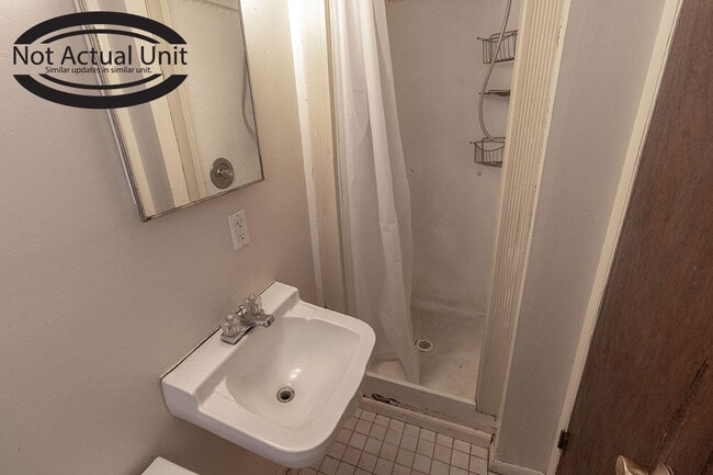 Building Photo - 2929 Northland Dr