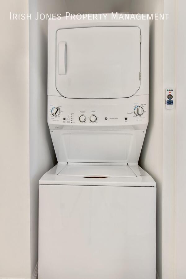 Building Photo - 9 West Ave