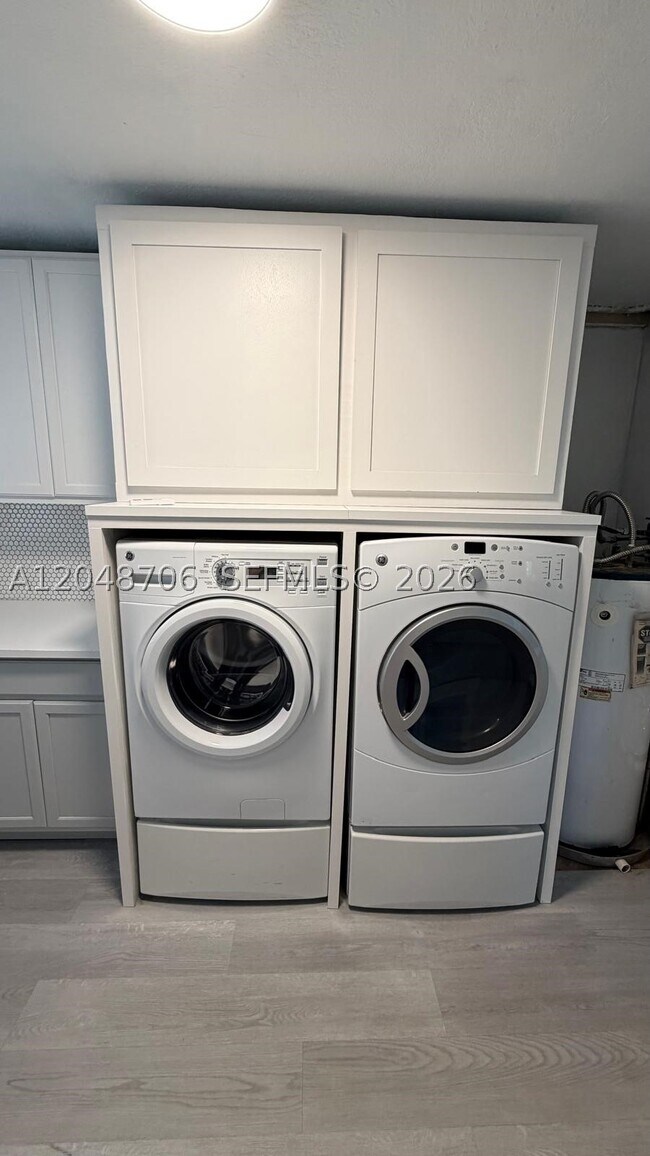 Building Photo - 3781 Jackson -