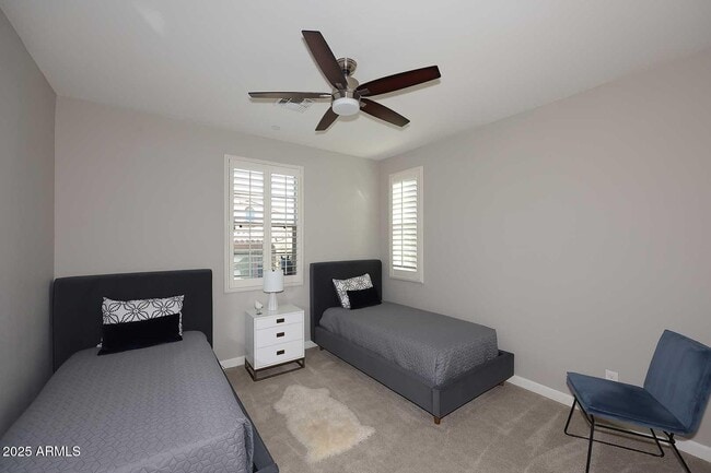 Building Photo - 10072 E Bell Rd