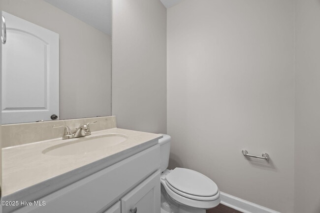 Building Photo - 100 Shallow Ct
