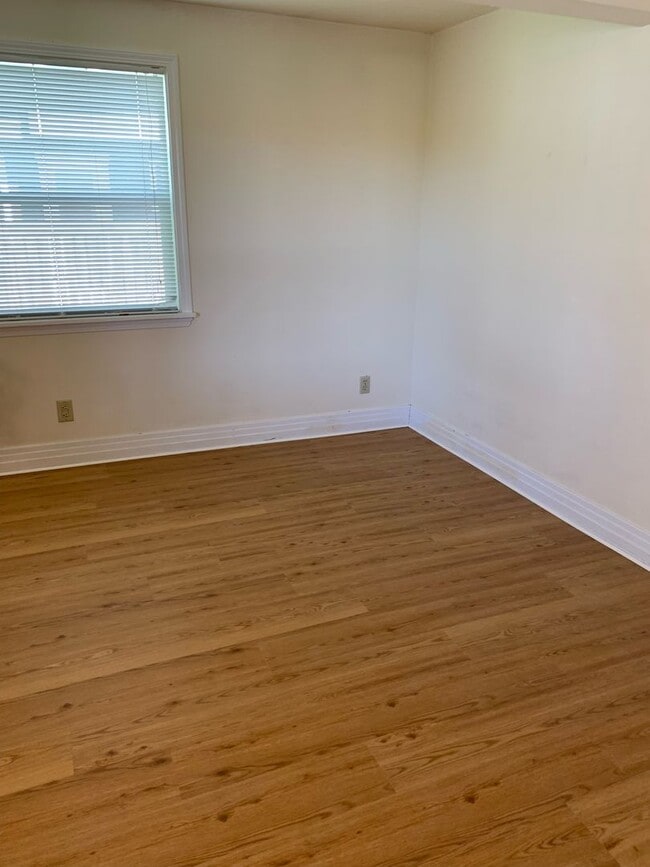 Building Photo - Magnolia Townhouse