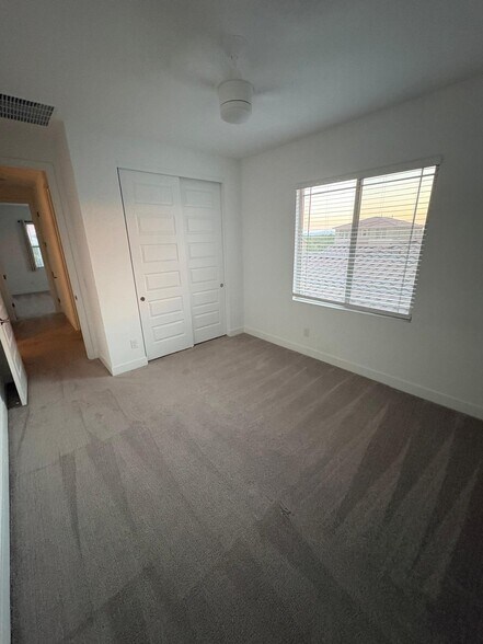 Building Photo - 7710 W Crabapple Dr