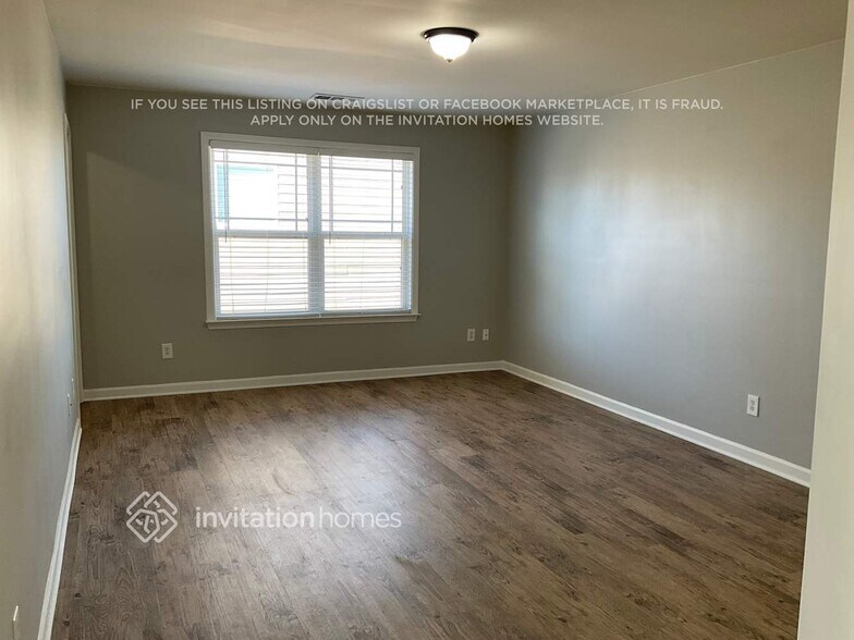 Building Photo - 2322 Loowit Falls Dr