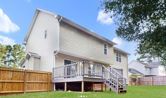 Building Photo - 10 Valley View Ct