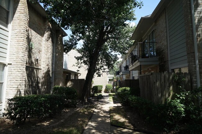Building Photo - 16700 Kuykendahl Rd