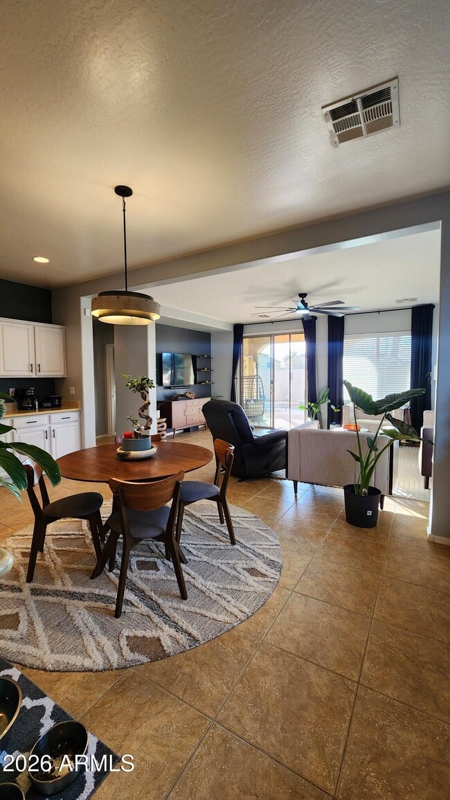 Building Photo - 18970 N Alicante St