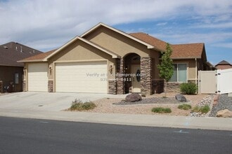 Building Photo - 2482 Wolcott Ave