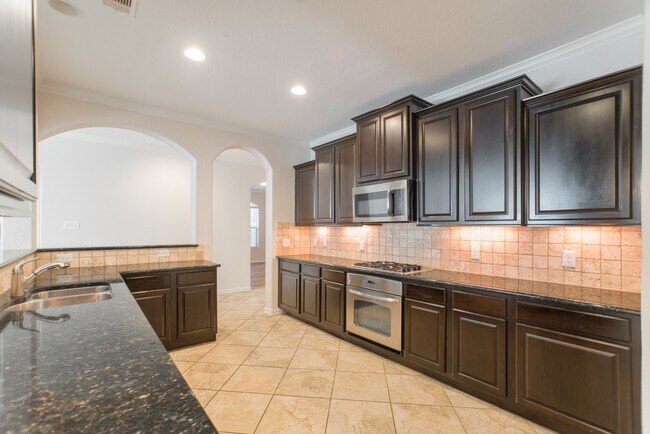 Building Photo - 7 Deer River Cir