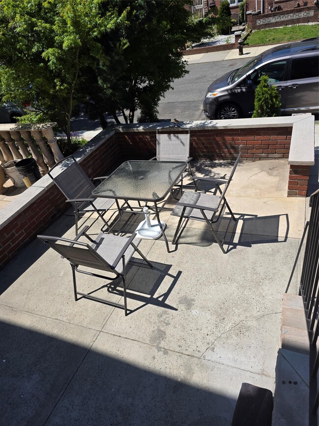 Building Photo - 63-31 76th St